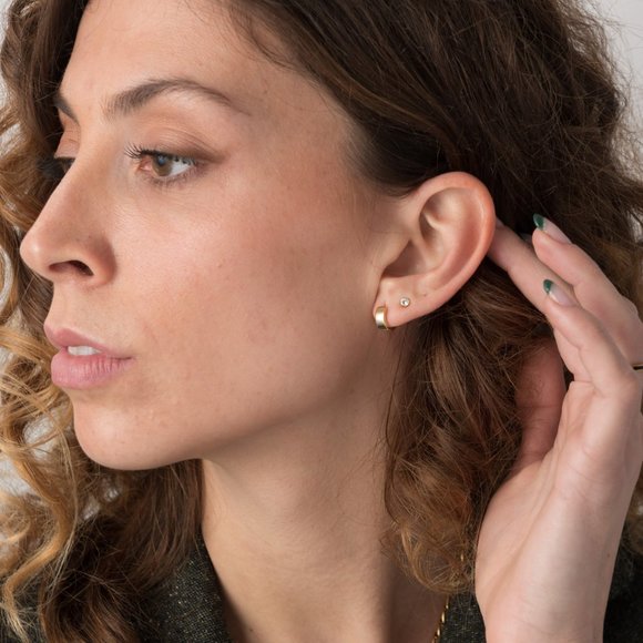 chunky huggie hoop earrings, Huggie hoop earrings, - Picture 5 of 10